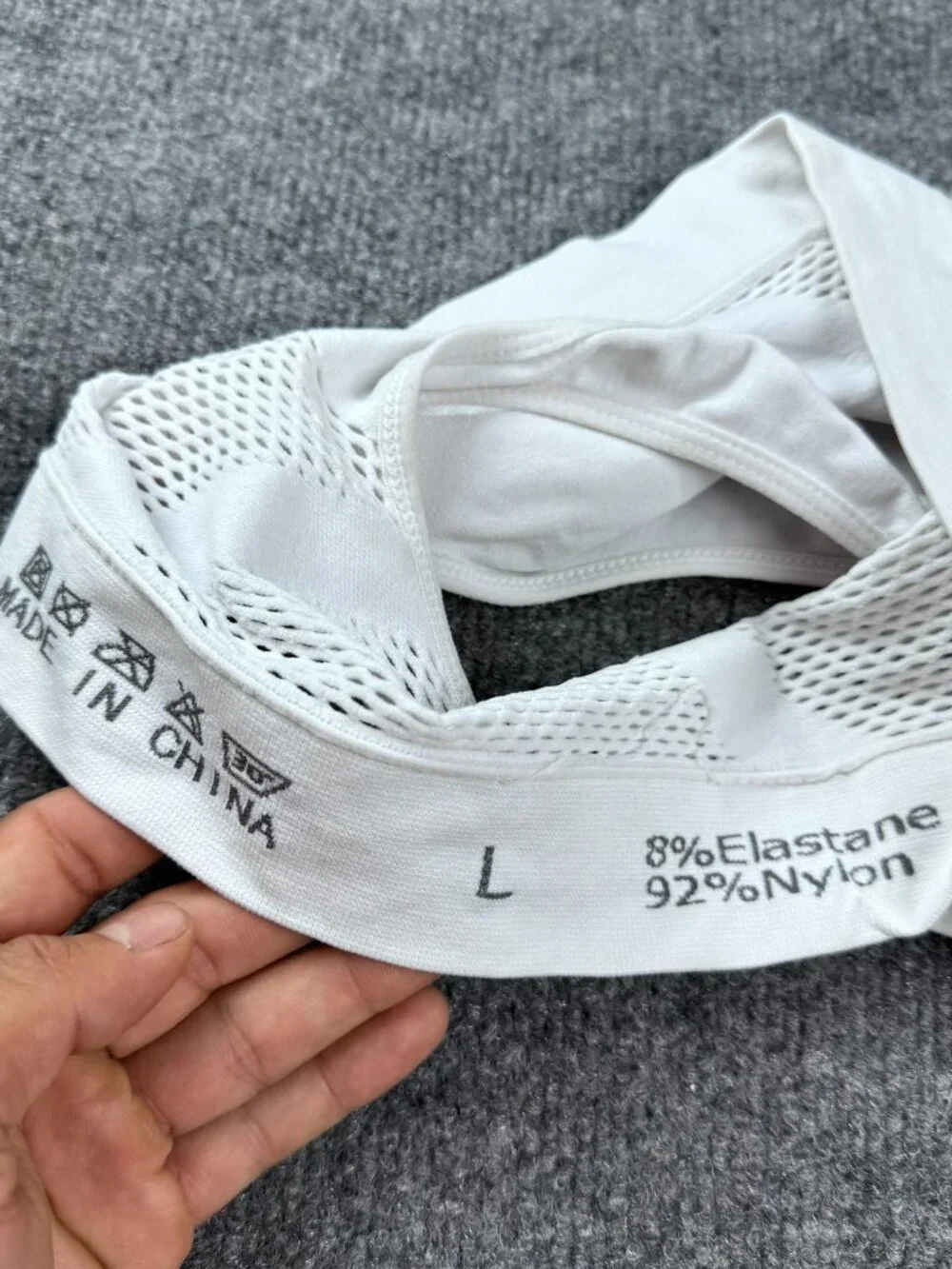 Women's White Seamless Bralette Sports Bra Size L V-Neck Open Knit Mesh